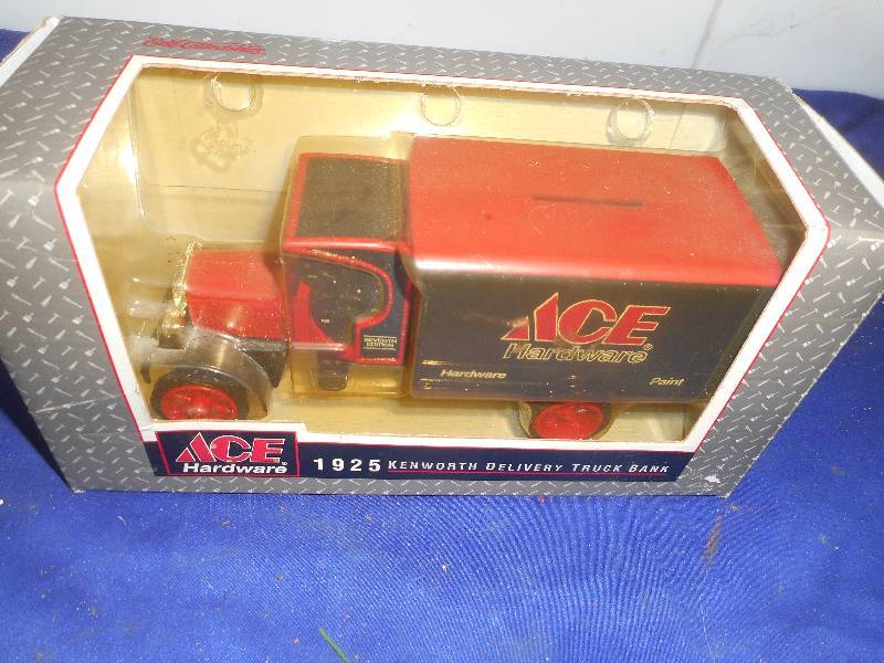 COLLECTIBLE ACE HARDWARE BANK