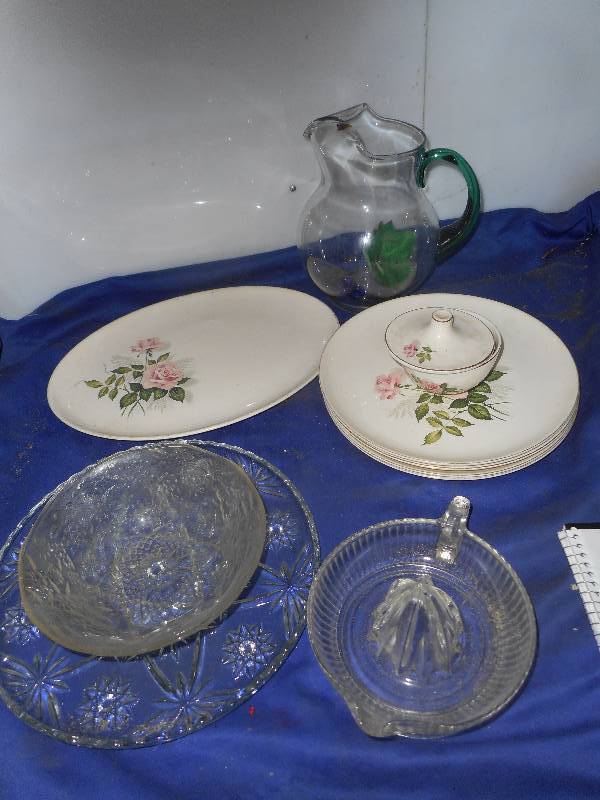 VINTAGE GLASSWEAR