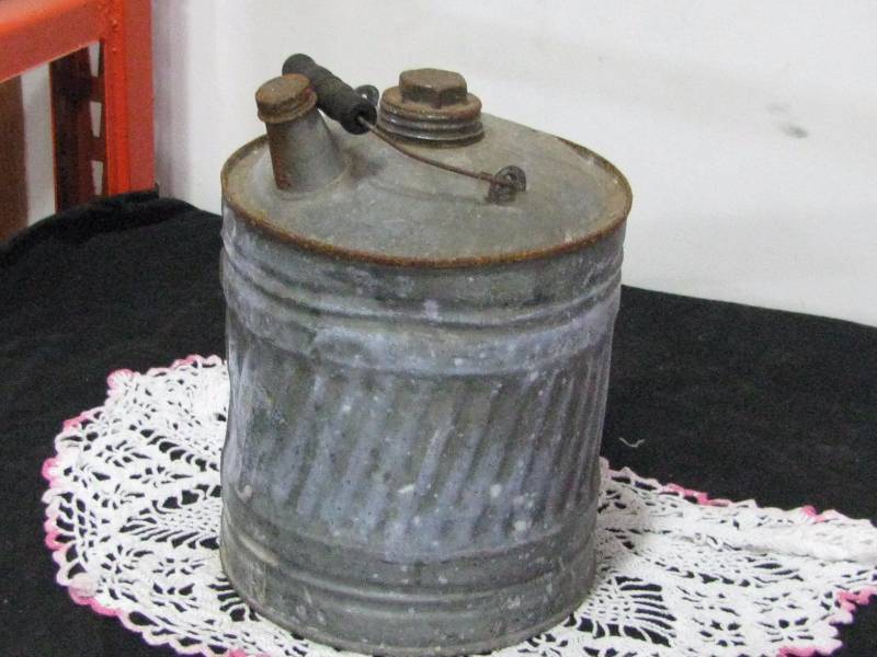 lot 20 image: Galvanized 2gl Gas Can