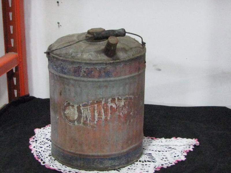 lot 22 image: 5gl Martin Gas Can