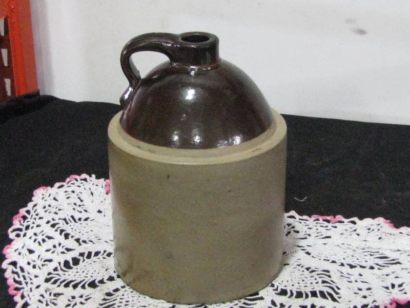 lot 61 image: Red wing Stoneware 1gl Salt Glaze Ball Top Jug