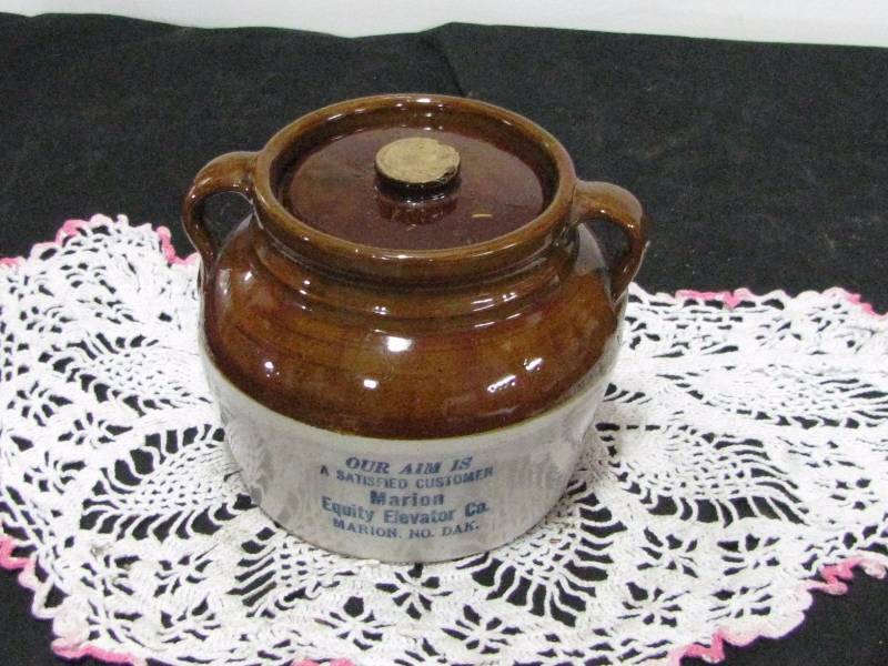 lot 63 image: Red Wing Stoneware Bean Pot wAdvertising