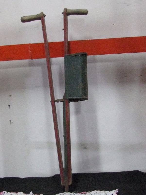 lot 85 image: Primitive Hand Corn Planter