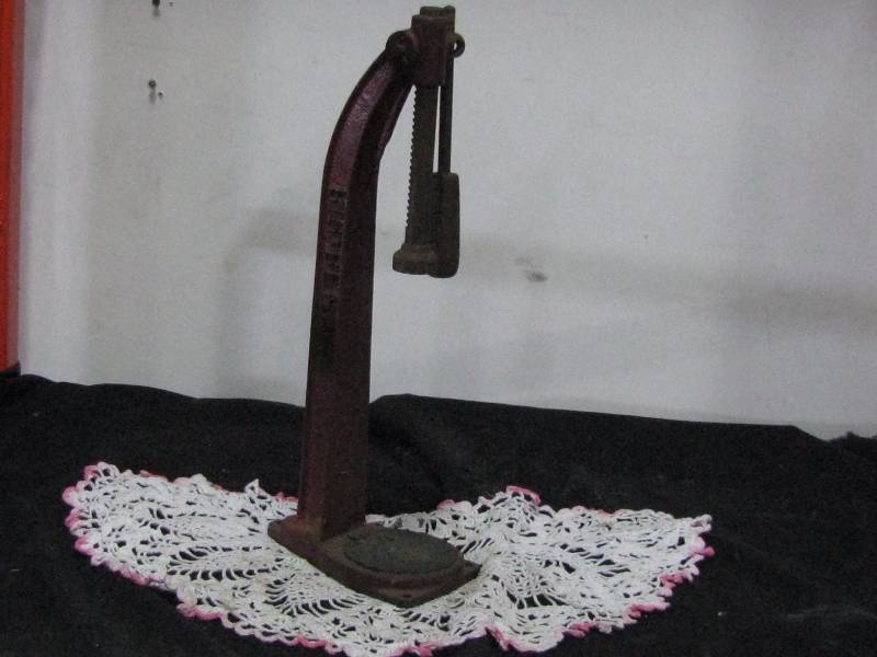 lot 87 image: Big Ben Cast Iron Bottle Capper