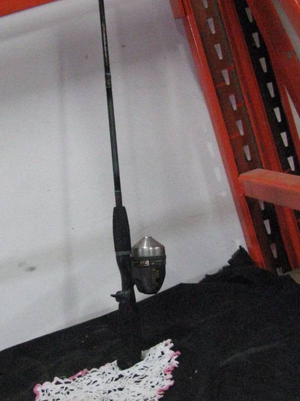 lot 90 image: Zebco Rod & Reel