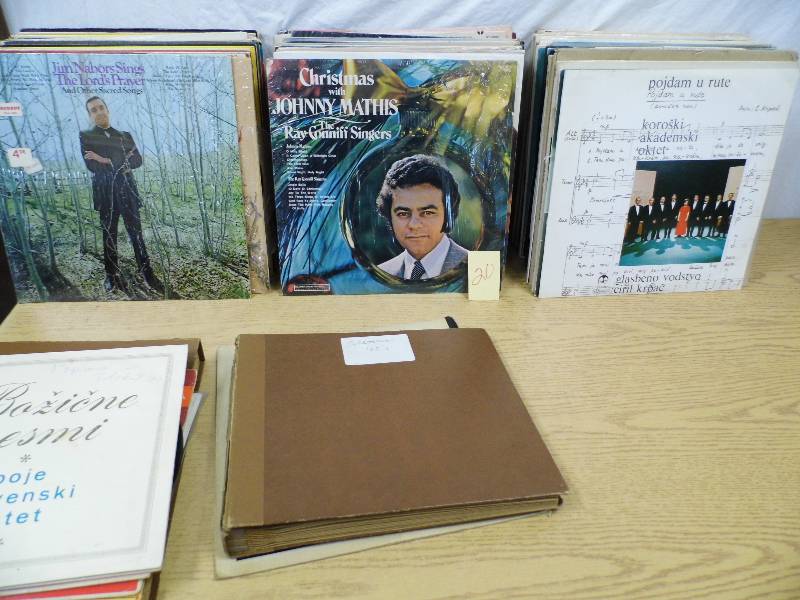 lot 20 image: Albums