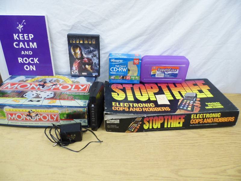 lot 33 image: Games - Monopoly - CD-RW Discs