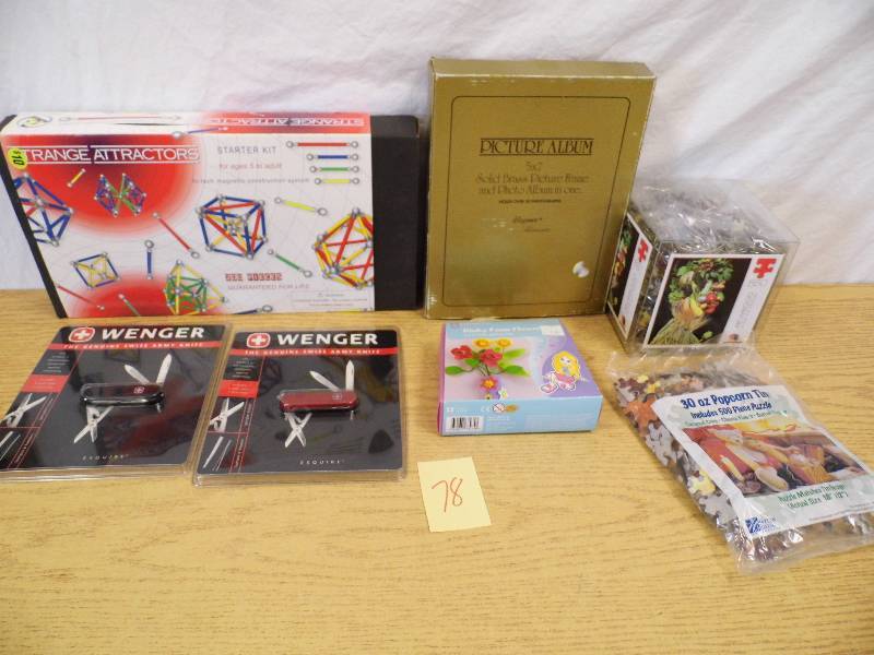 lot 78 image: Magnetic Game - Knives - Puzzles