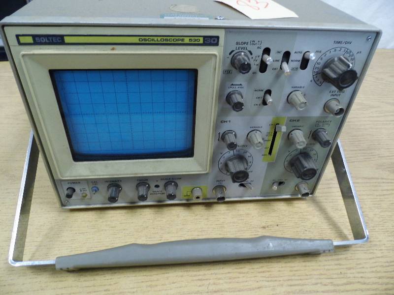 lot 83 image: Oscilloscope - Computer Speakers
