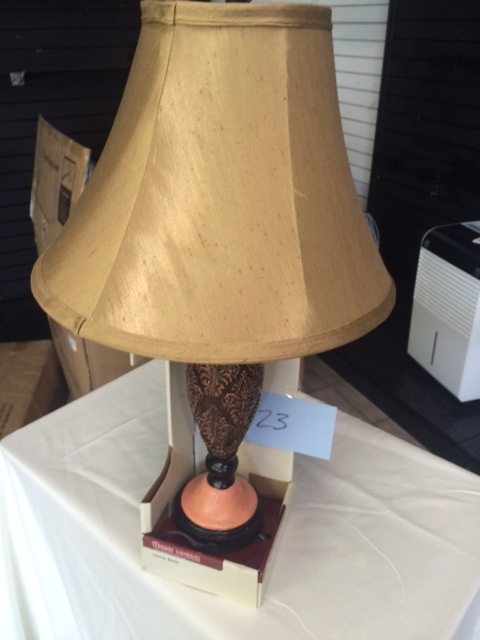 lot 23 image: Table Lamp 26