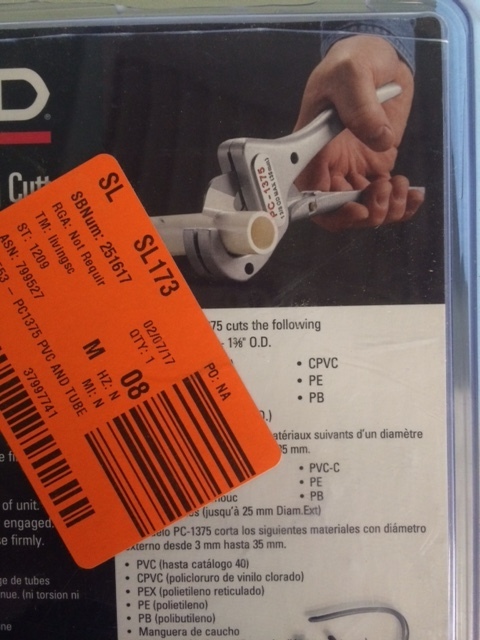 lot 147 image: PLASTIC PIPE AND TUBING CUTTER
