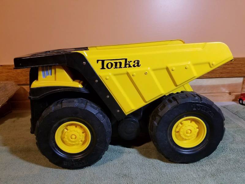lot 88 image: Tonka Dump Truck (Large)