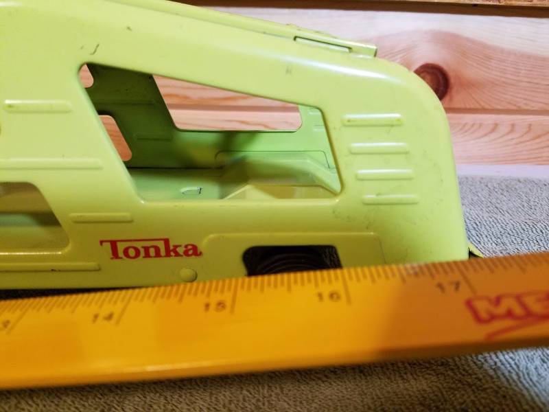 lot 86 image: Tonka Semi Truck and Trailer Mint Green