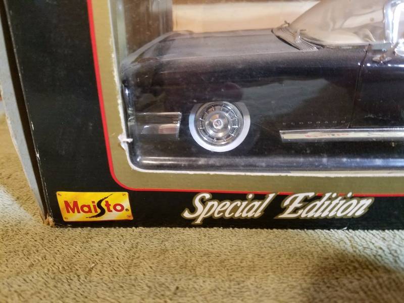 lot 94 image: Cadillac Eldorado Die-Cast Special