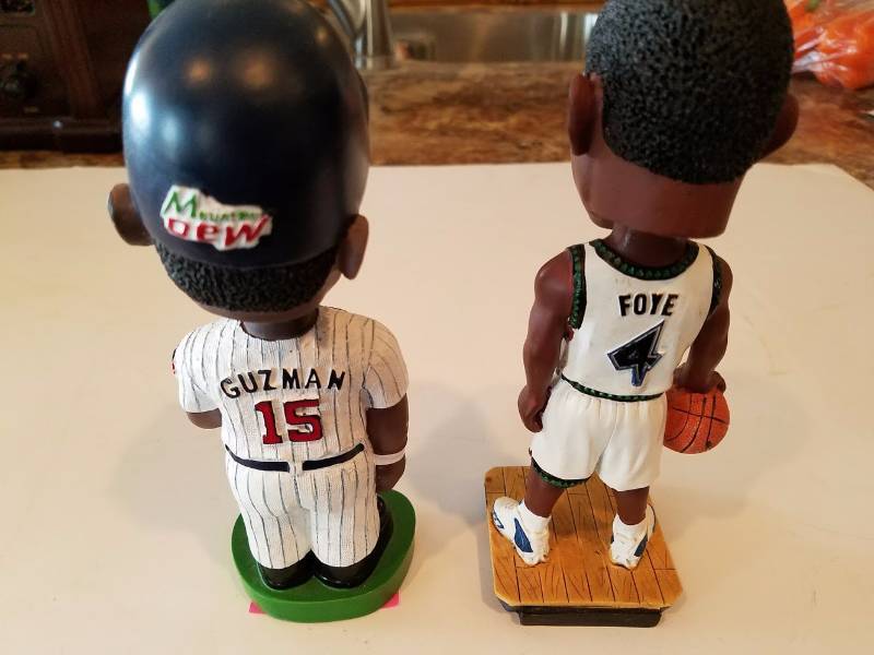 lot 115 image: Twins & Timberwolves Bobble Heads