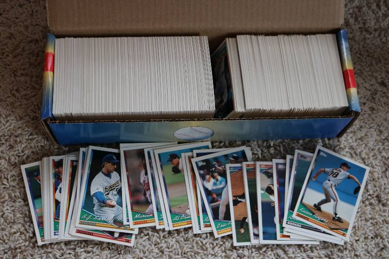 Box of 1994 Topps baseball cards...