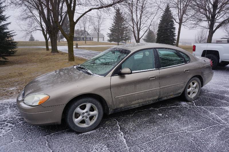 2003 Ford Taurus SES 4 Door Sedan