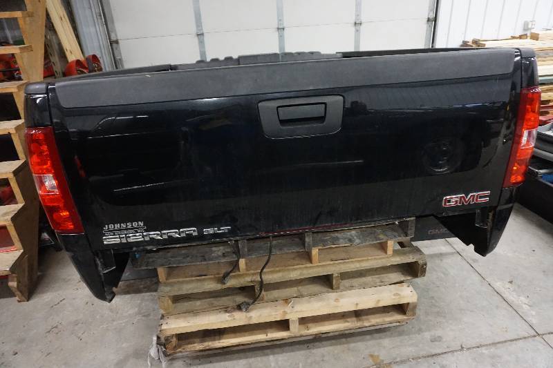 2008 GMC 3500 1 Ton Dually 8 Truck Bed