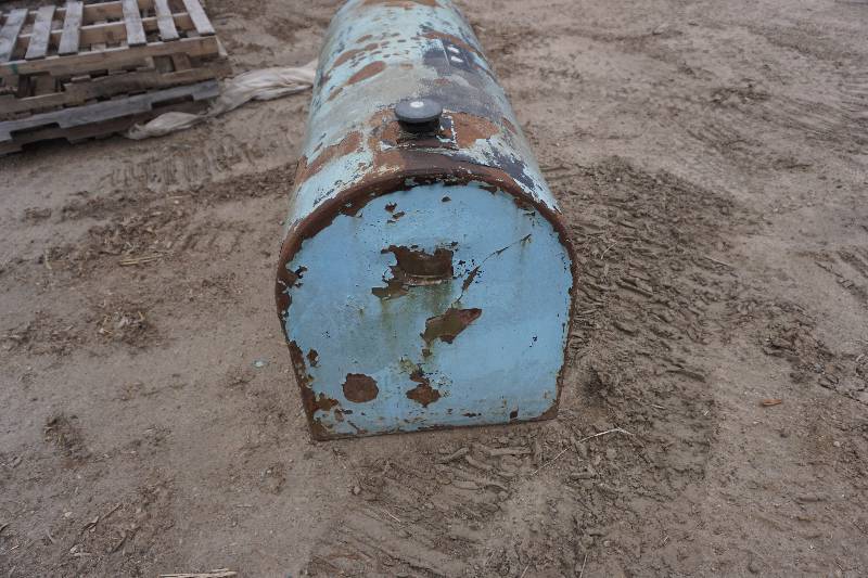 lot 9 image: Metal OilFuel Storage Tank