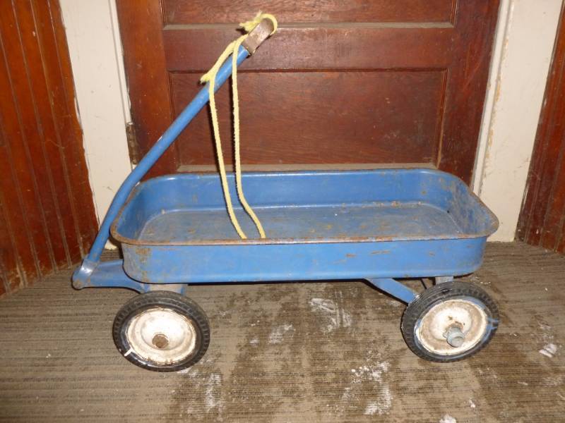 lot 3 image: Vintage Wagon