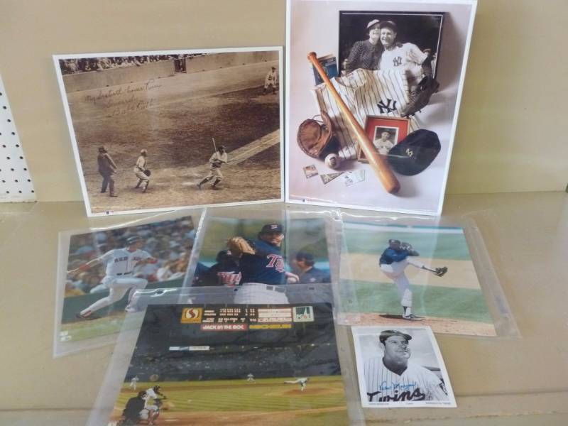 lot 24 image: Sports Collectible