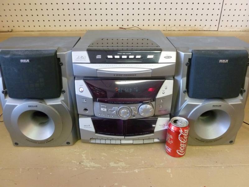 lot 40 image: Shelf Stereo