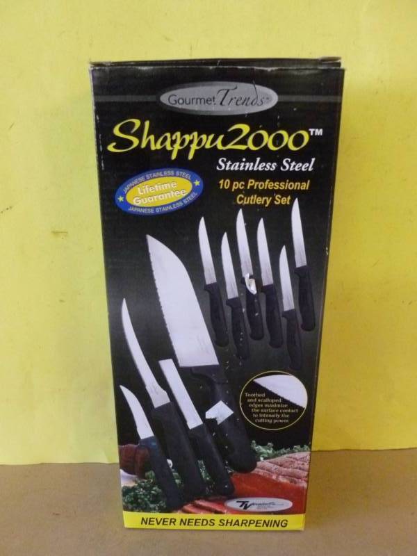 lot 59 image: Knife Set