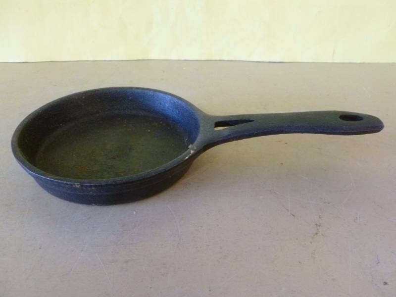 lot 63 image: Cast Iron Pan