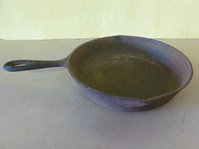 lot 67 image: Cast Iron Pan