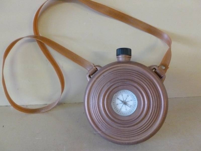 lot 71 image: Vintage Toy