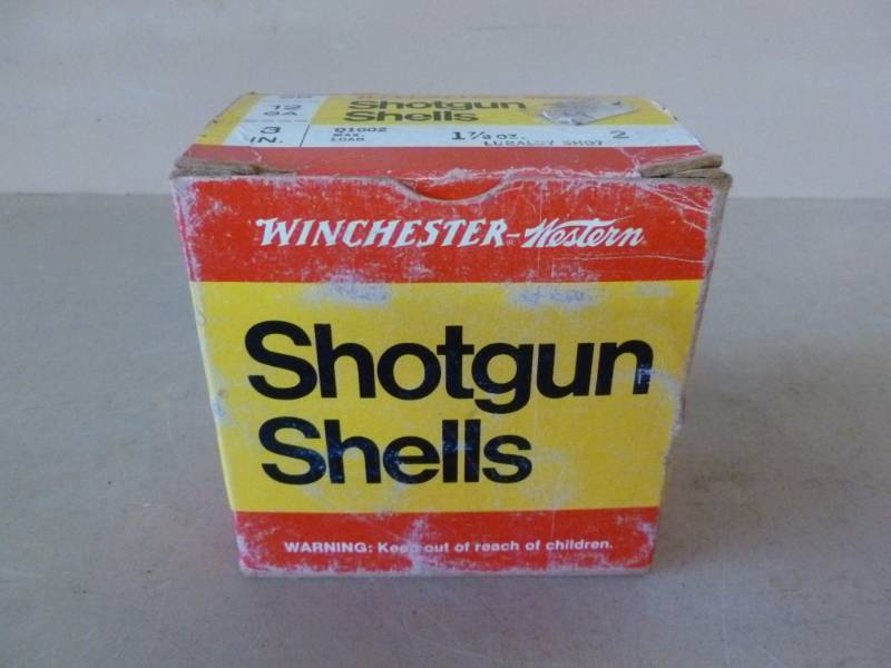 lot 131 image: Vintage Ammo
