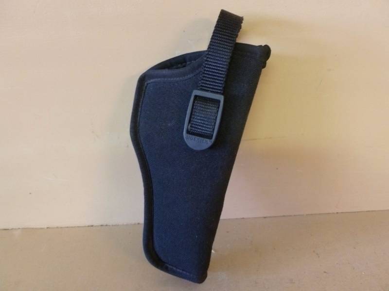 lot 135 image: Pistol Holster