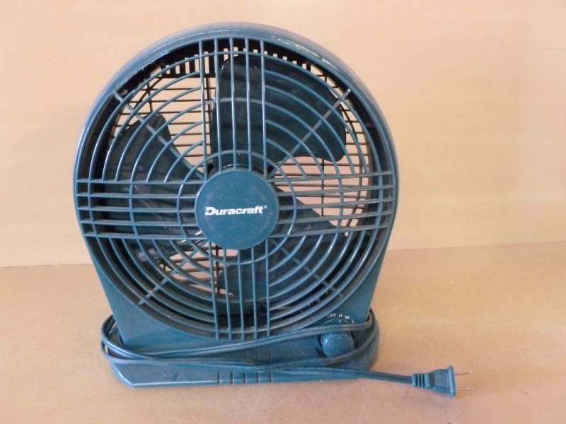 lot 189 image: Fan