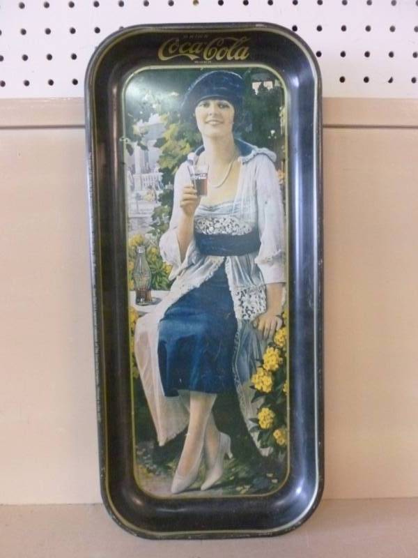 lot 194 image: Vintage Coca-Cola Tray