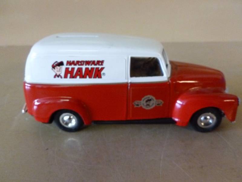 lot 198 image: Ertl Truck Coin Bank