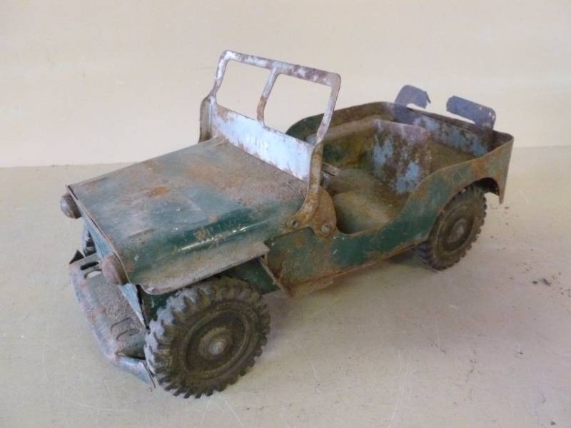 lot 212 image: Vintage Wyandotte