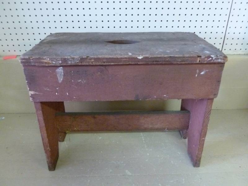 lot 226 image: Vintage Bench