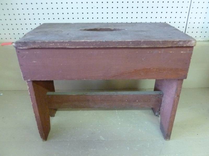 lot 227 image: Vintage Bench