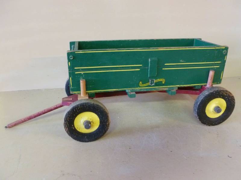 lot 229 image: Vintage Farm Toy