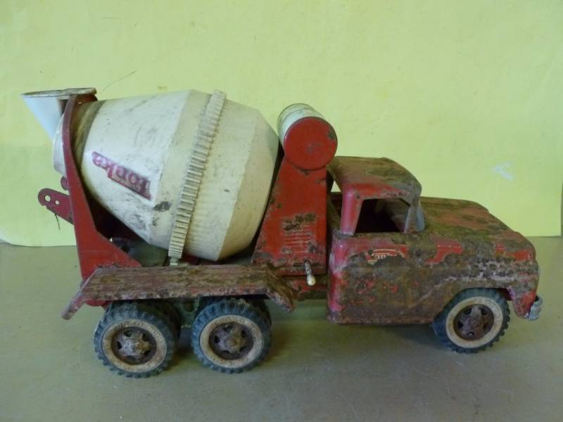 lot 246 image: Vintage Tonka