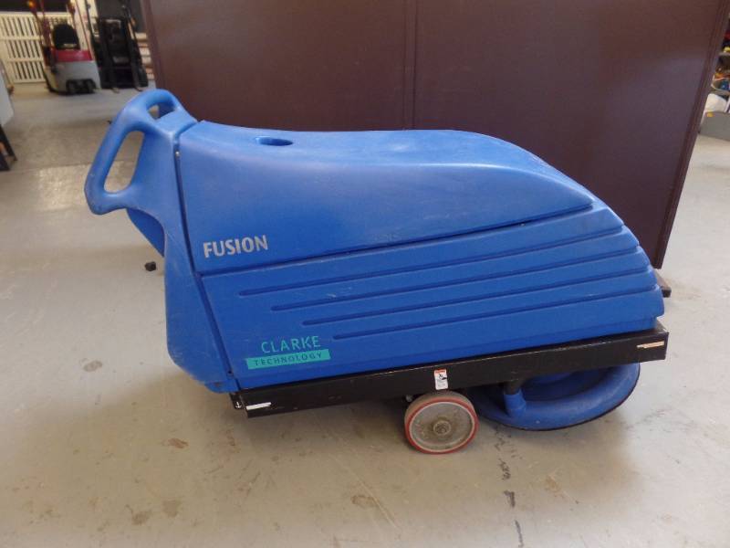 lot 702 image: Floor Burnisher