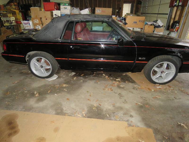 1989 Ford Mustang Convertible