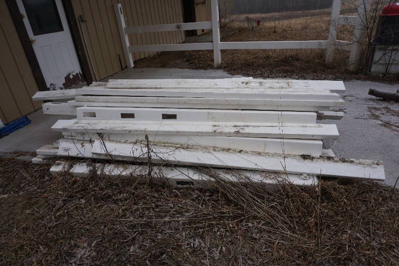 Approximately 100 of White Plastic Fencing