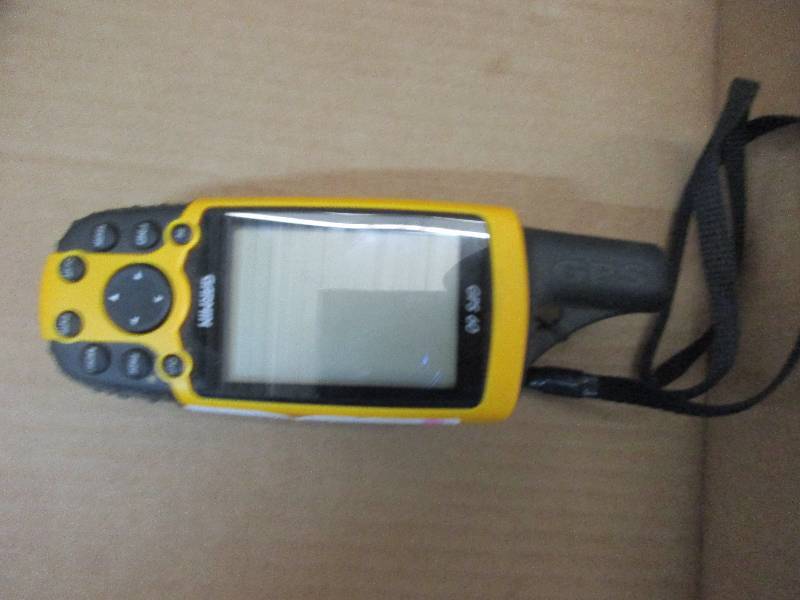 lot 4 image: Garmin GPS60