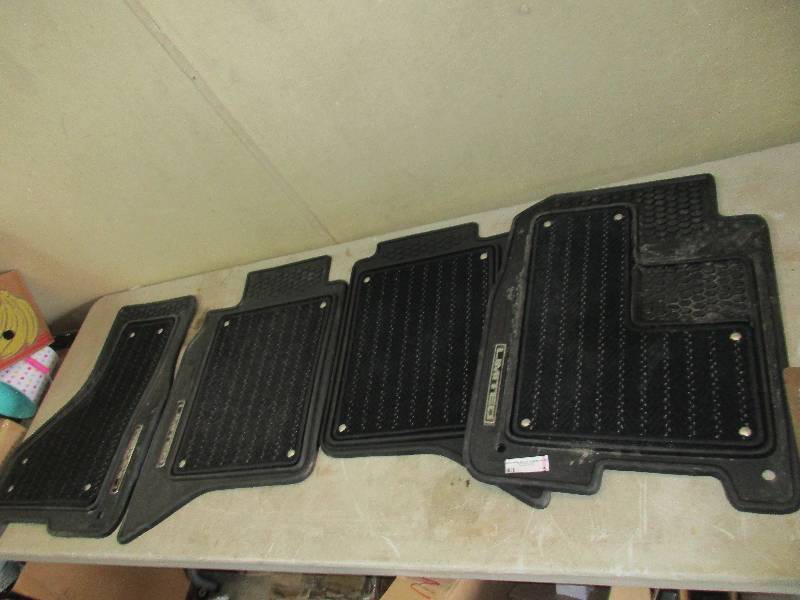 lot 5 image: floor mats from newer dodge pickup