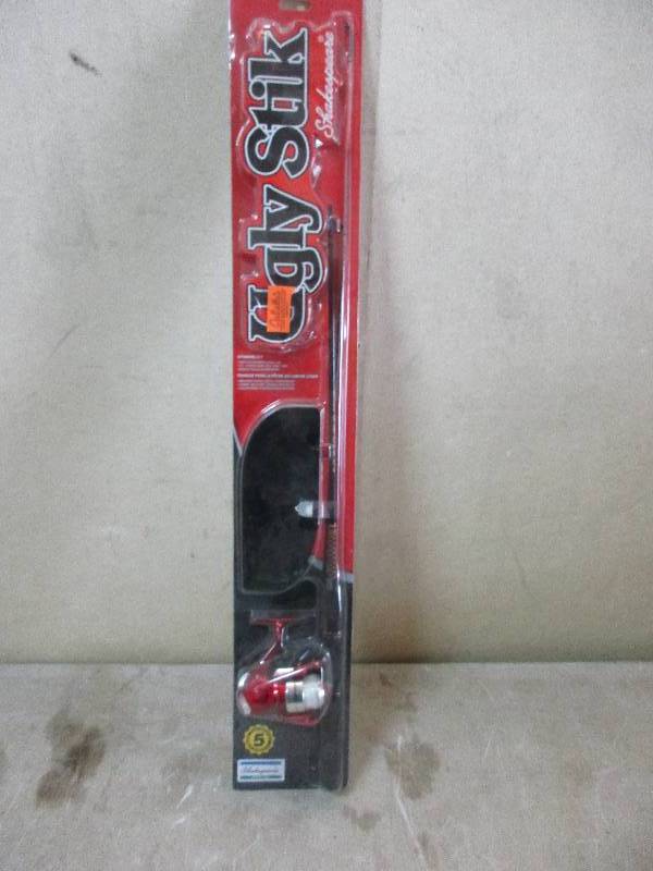 lot 12 image: Shakespeare Ugly Sick fishing rod