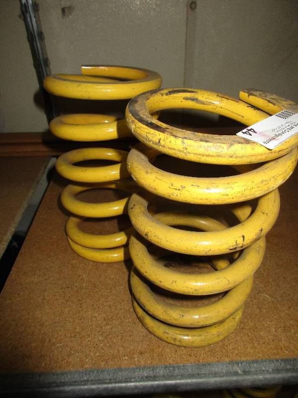 lot 44 image: 2 coils 825850    4ID x 9.5L