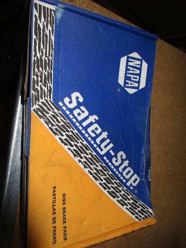 lot 60 image: Napa saftey stop disc brake pads Part # SS-728A