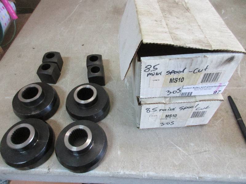 lot 97 image: 2 - 8.5 mini spool - cut
