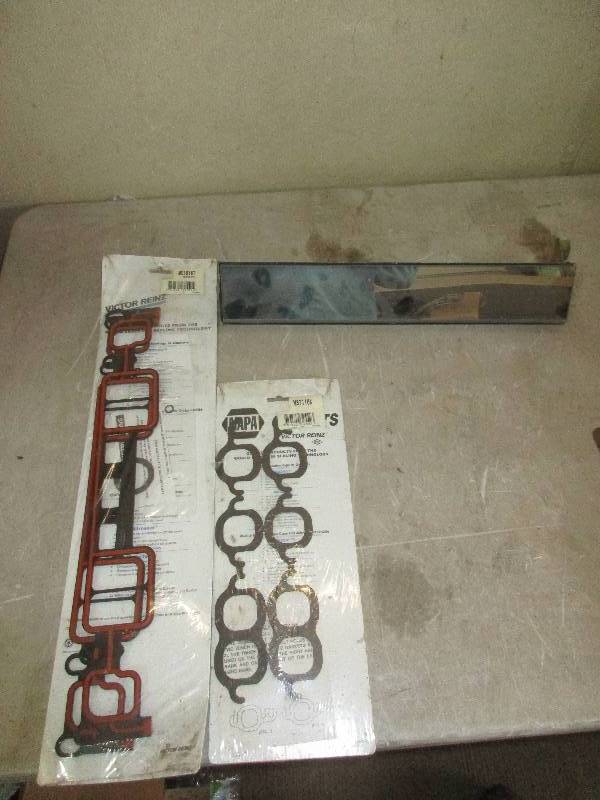lot 98 image: gaskets and mirror